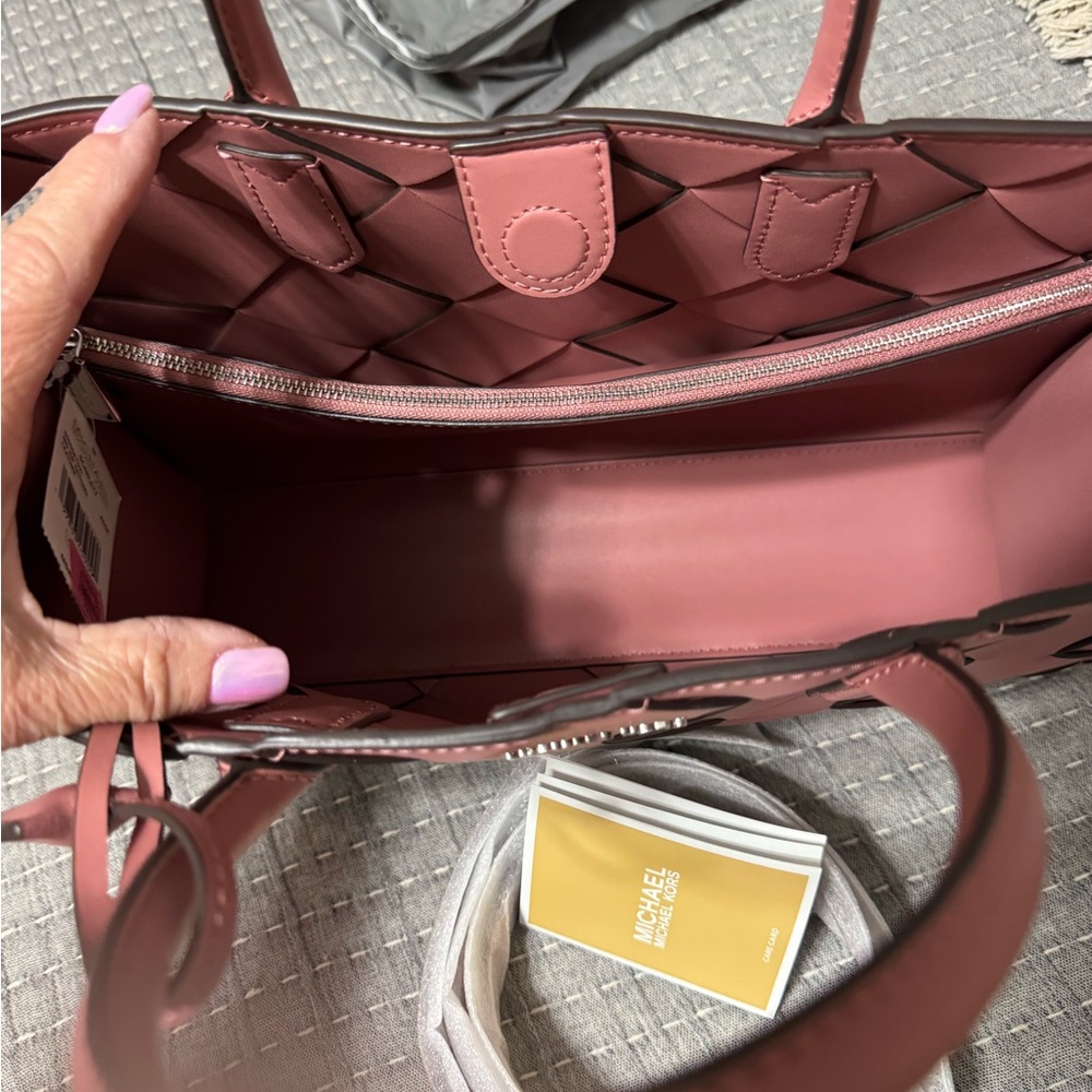 Michael Kors Rose Satchel - Picture 6 of 7